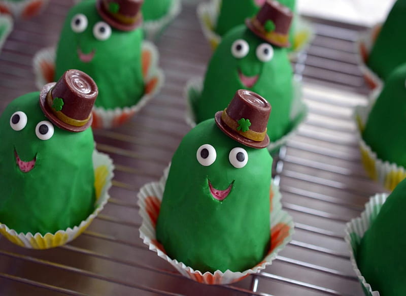 Dressed Frog Small Cakes, Hats, Dressed, Frog, Green, Small, Cakes, HD wallpaper