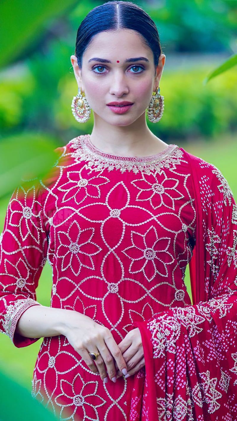 Tamanna Bhatia, actress, bollywood, film, red, tollywood, HD phone wallpaper