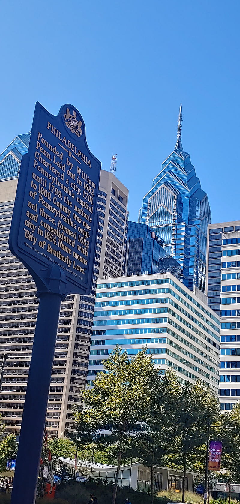 Philly History, building, city, philadelphia, sign, skyscraper, sun, sunny, tall, HD phone wallpaper