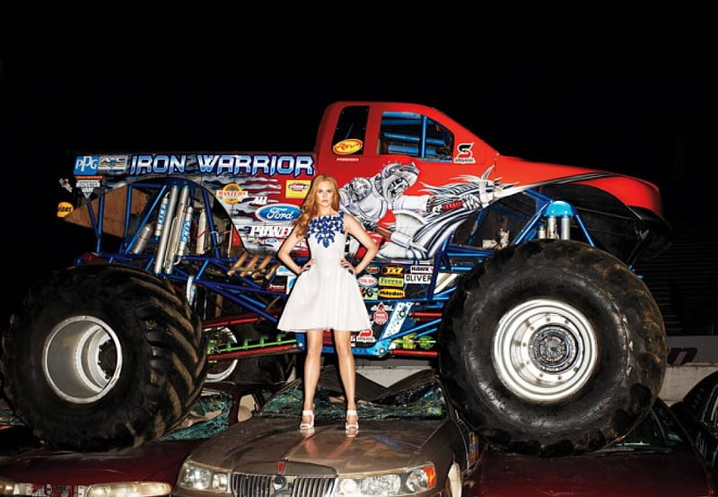 Nicole Kidman and a Monster Truck, cute, girl, teen, hot, sexy, HD wallpaper