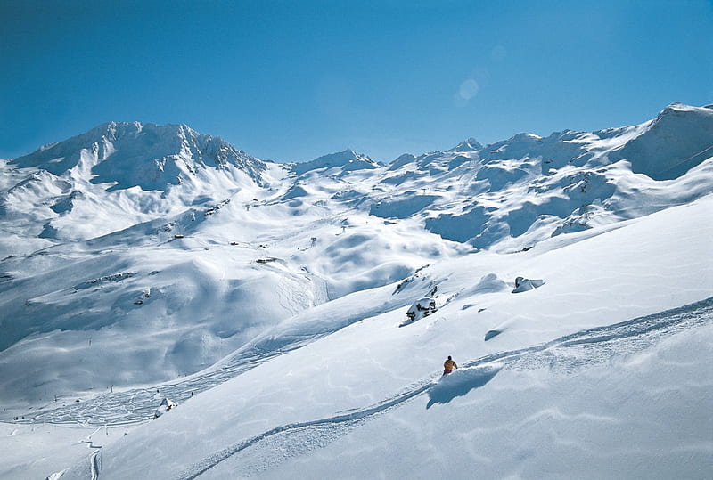 Snowy Mountains, immense, snow, mountains, person, skiing, white, sky, blue, HD wallpaper