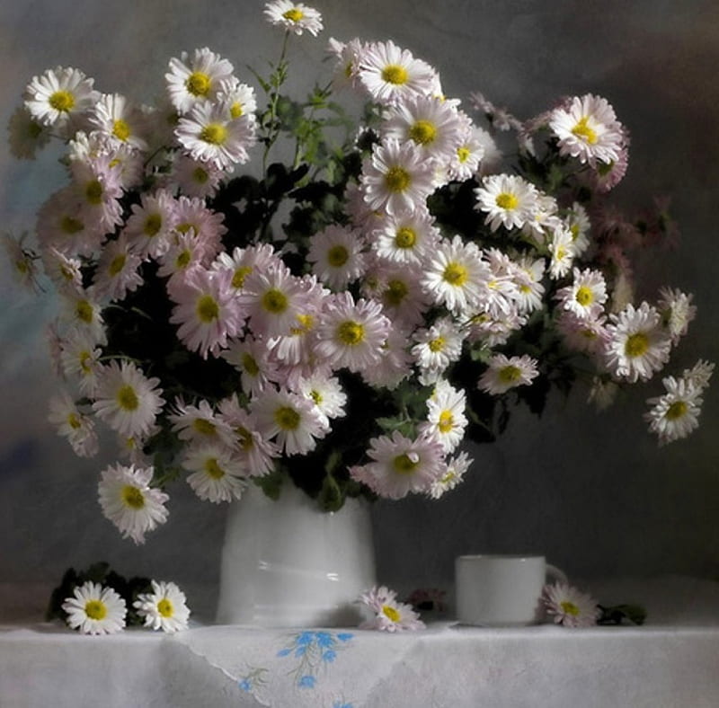 White Daisies, daisies, flowers, vase, cup, white, HD wallpaper | Peakpx