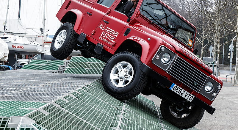 2013 Land Rover Electric Defender Concept Off Road Demonstration - Front , car, HD wallpaper