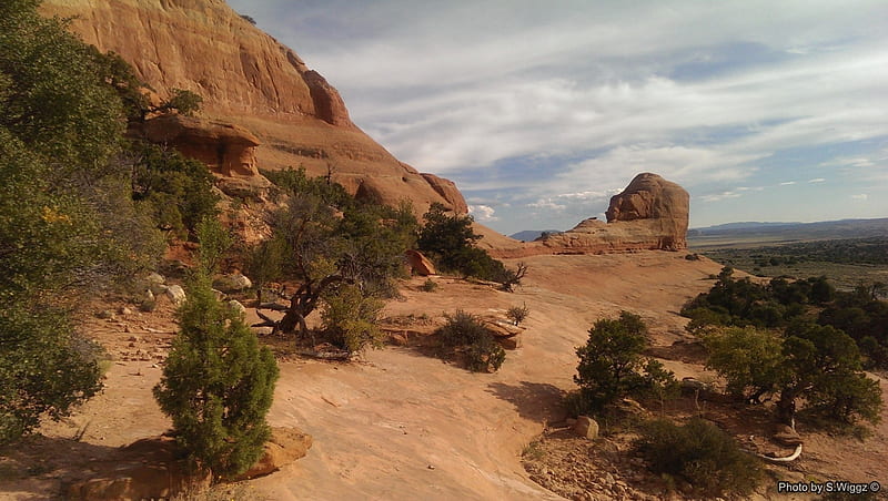 View from Wilson Arch, Moab, Utah, Moab, Mountains, Sky, Nature, Utah, HD wallpaper