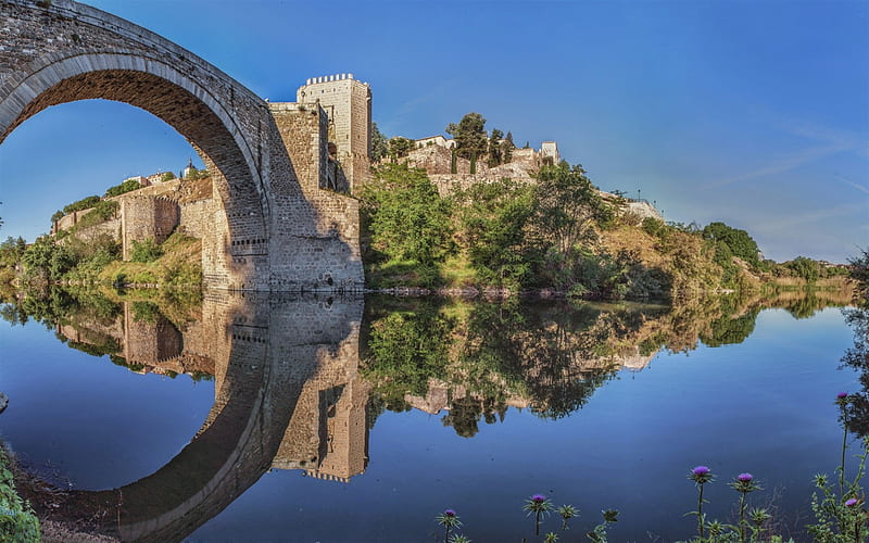 Toledo, Puente de Alcantara, Roman arch bridge, Tagus River, summer, old town, cityscape, Landmark, Spain, HD wallpaper