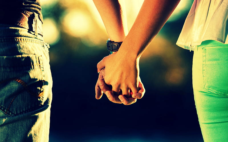 couple in love, hands, relationship concepts, friendship, evening, walk, HD wallpaper