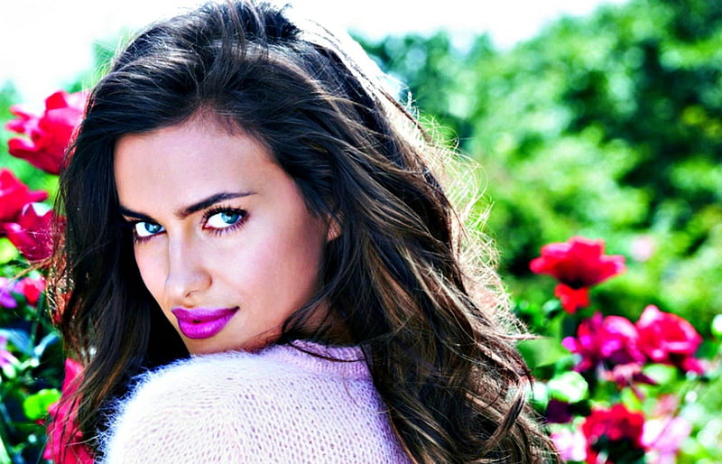 Irina Shayk, red, model, rose, woman, girl, green, flower, beauty, garden, irian shayk, pink, HD wallpaper