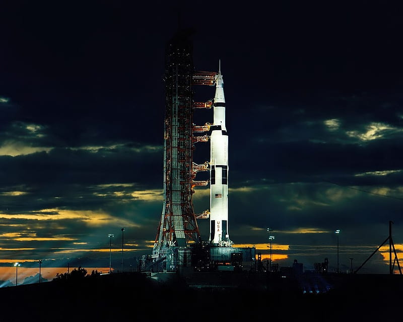 Apollo 17 Last Moon Shot, moon, space, science, manned space flight, launch pad, tecnology, rockets, night, HD wallpaper