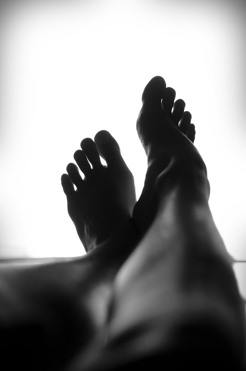 silhouette of person's feet against white background, HD phone wallpaper