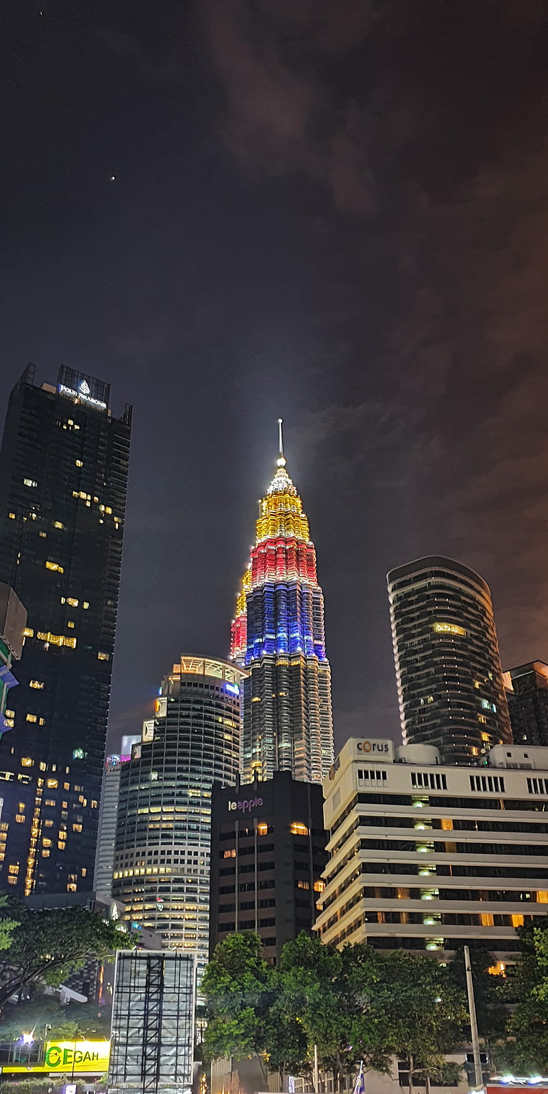Twin Tower Kuala Lumpur Malaysia iPhone X Wallpapers Free Download