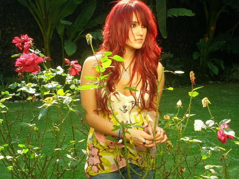 Beautiful Girl, red, mexican, hair, green, mexic, people, flowers, long hair, actresses, celebrity, music, rbd, dulce maria, red hair, singer, songwriter, girl, entertainment, nature, HD wallpaper