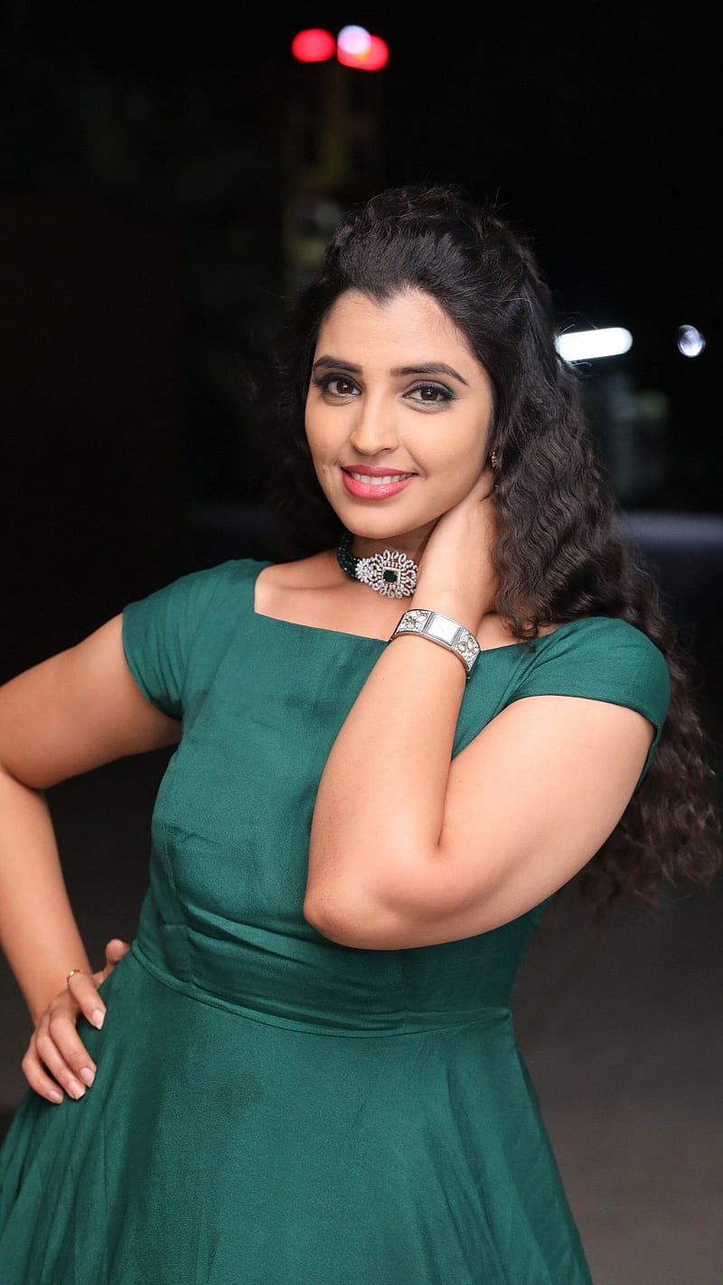 Syamala , telugu actress, anchor, green dress, HD phone wallpaper