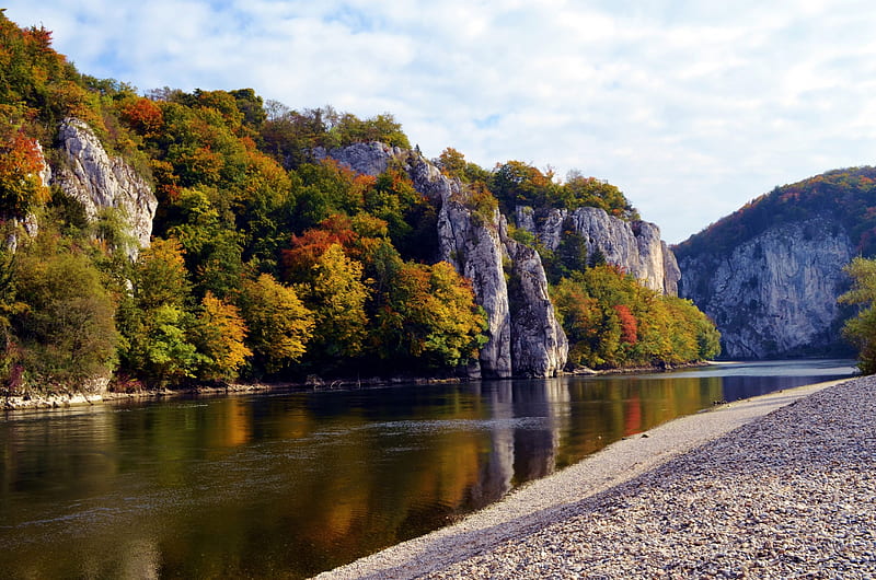 Riverside Autumn, colors, leaves, cliff, trees, HD wallpaper | Peakpx