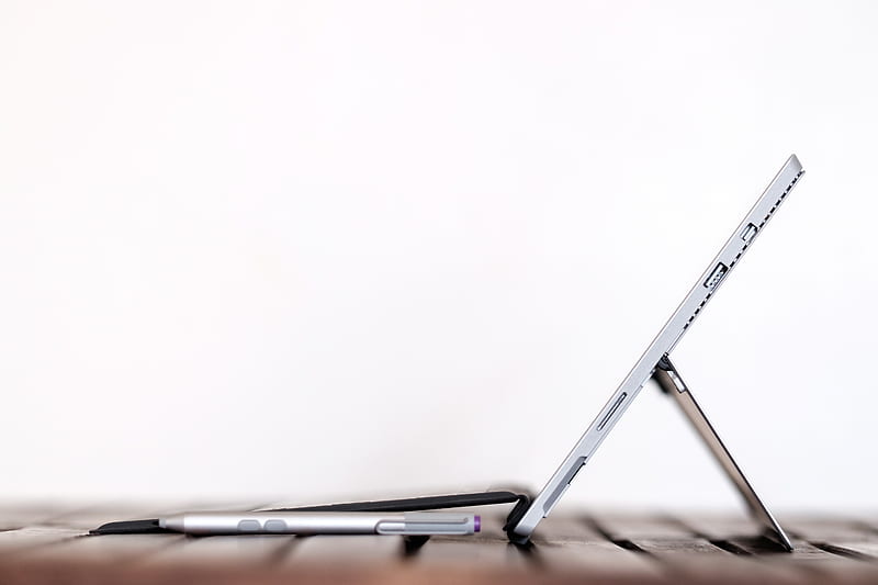 stylus pen in front of table computer, HD wallpaper