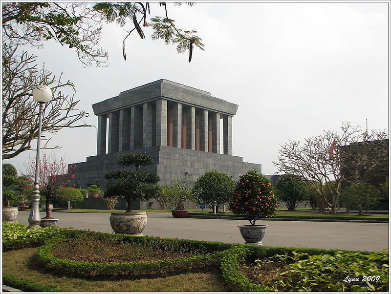 Ho Chi Minh's tomb, tomb, bonsai, tree, sky, HD wallpaper