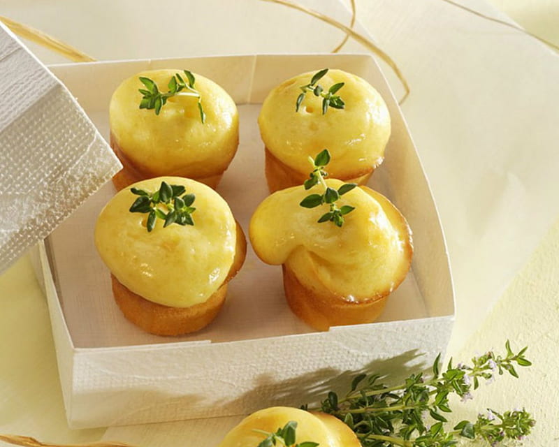 Cupcakes with Lemon Cream Toppings, box, cupcakes, food, cream, HD wallpaper