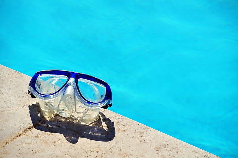 blue framed swimming goggles near pool at daytime, HD wallpaper