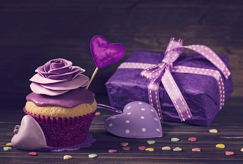 Happy Valentine's Day!, cupcake, purple, food, heart, gift, wood, sweet, dessert, HD wallpaper