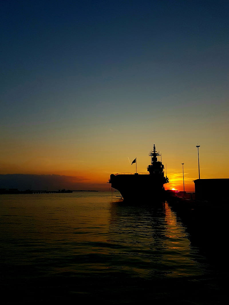 Taranto , italy, marines, military, militaryship, porto, sea, ship, sky, sunset, HD phone wallpaper