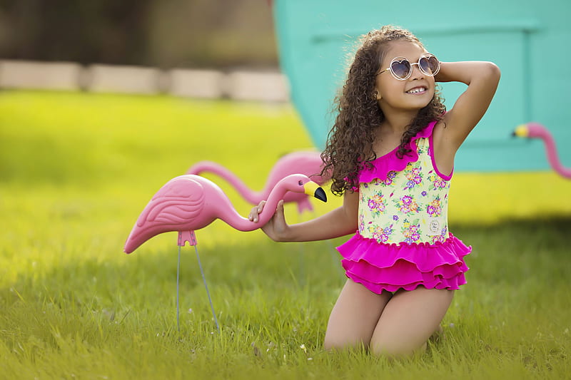 Little girl, kid, graphy, green, people, beauty, child, face, pink, bonny, Belle, lovely, comely, pure, black, smile, fun, baby, sit, cute, girl, swim, summer, nature, childhood, curly, pretty, grass, adorable, sweet, sightly, nice Hair, little, Nexus, bonito, dainty, fair, princess, HD wallpaper
