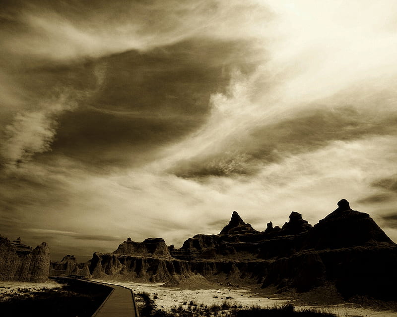 Badlands cielo, sepia, desierto, picos, camino, badlands, nubes, cielo,  Fondo de pantalla HD | Peakpx