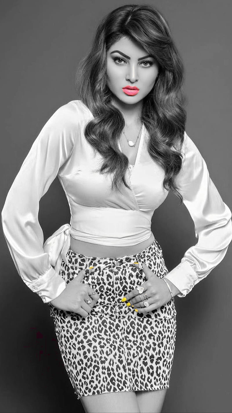 Urvashi Rautela, actress, black and white, bonito, beauty, black and white, bollywood, india, red lips, HD phone wallpaper