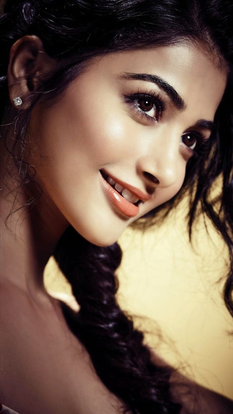 PoojaHegde, actress, cinema, face, prabhas, prabhas21, radheshyam, smile, tamil, telugu, HD phone wallpaper