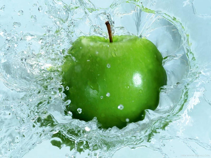 Apple in water, apple, fruit, cool, water, green, HD wallpaper | Peakpx