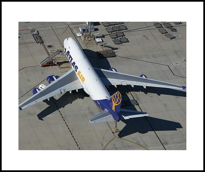 Atlas Air 747 at Miami International Airport, Boeing, Stair Truck, Ramp, Airport Equipment, HD wallpaper