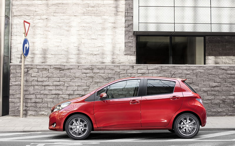 Toyota Yaris saloon car red appearance of the 10, HD wallpaper