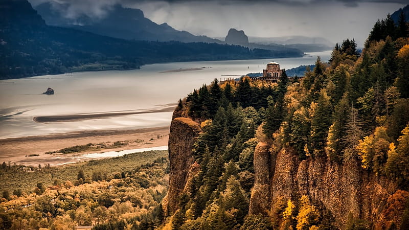 a bluff overlooking the columbia river r, cliffs, bluff, river, r, forests, clouds, HD wallpaper