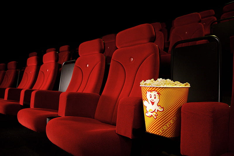 Popcorn and a movie-theater, movie, people, entertainment, fun, tv, other, HD wallpaper