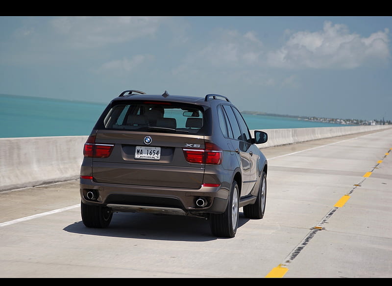 2011 BMW X5 xDrive35i - Rear Angle View, car, HD wallpaper | Peakpx